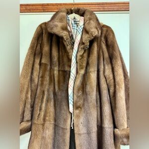 Mink fur coat. EUC.